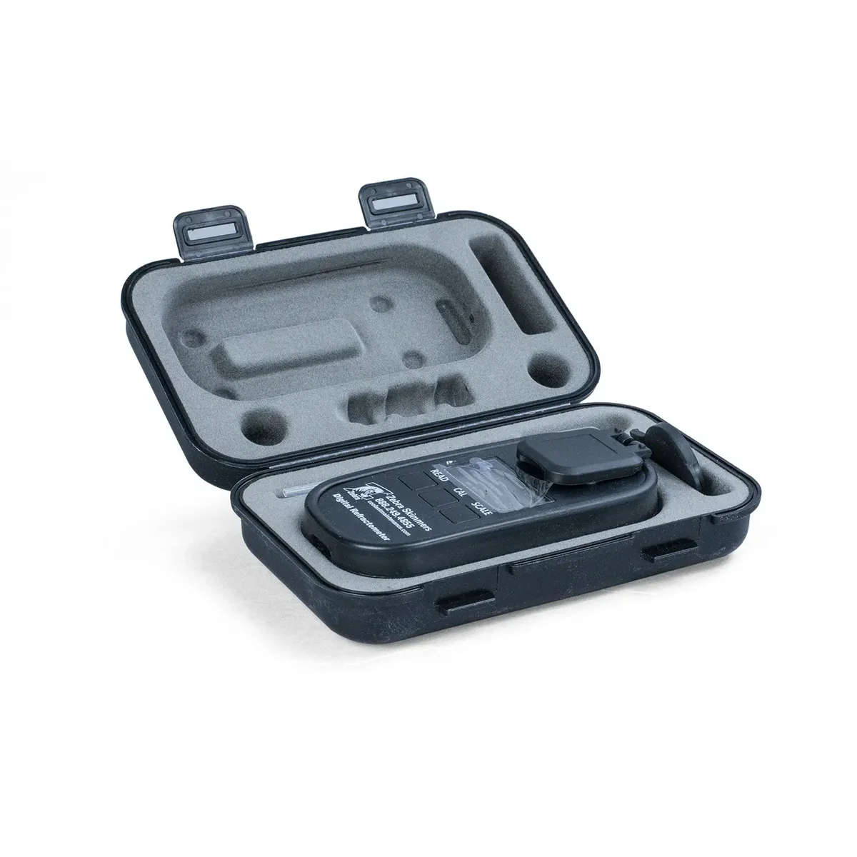 Precision industrial refractometer for coolant measurement